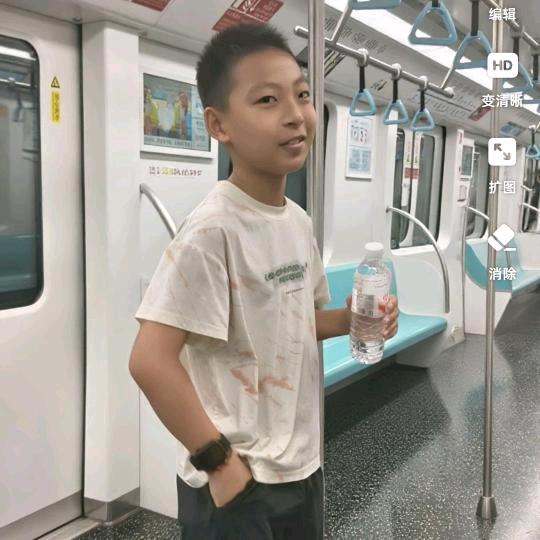 农村魏信，艺然装饰。