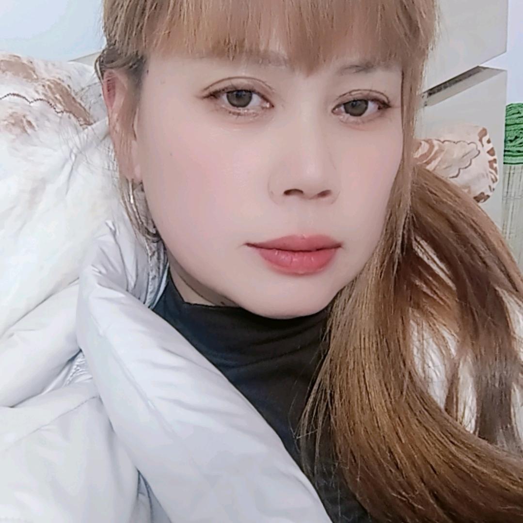 桐城许姐黑猪肉火烘肉菜市场大门口南侧小门