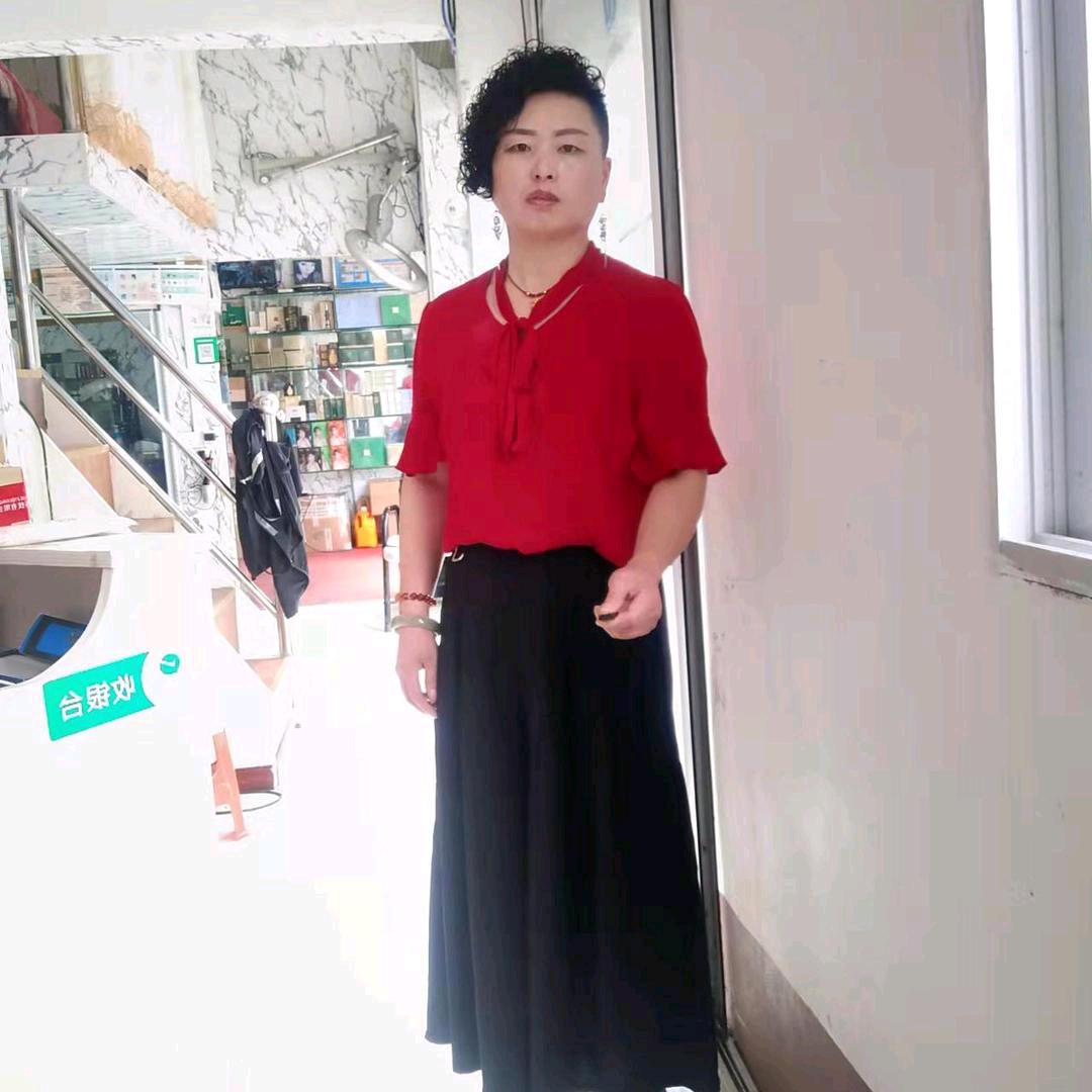 满庭芳菲