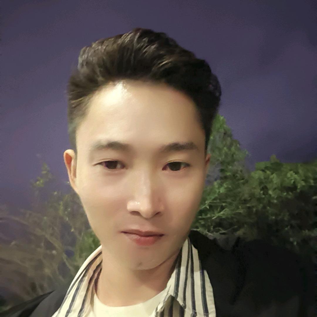 洪亮