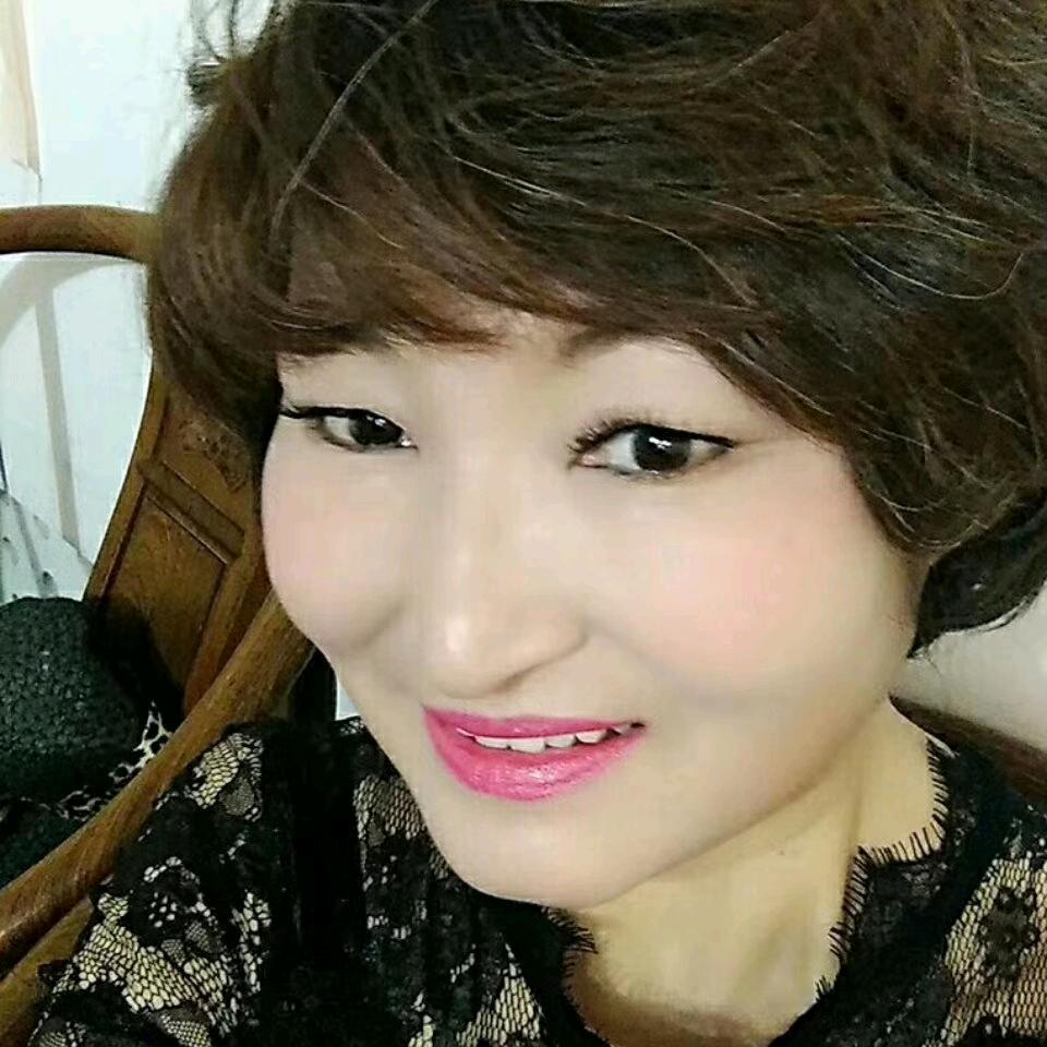 月色很美