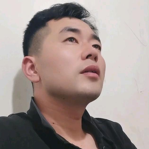 侯先生首播（晚22：10）