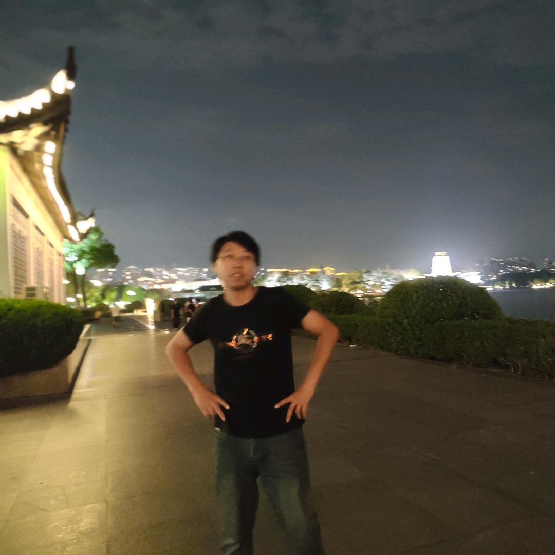 从此以后不再低调