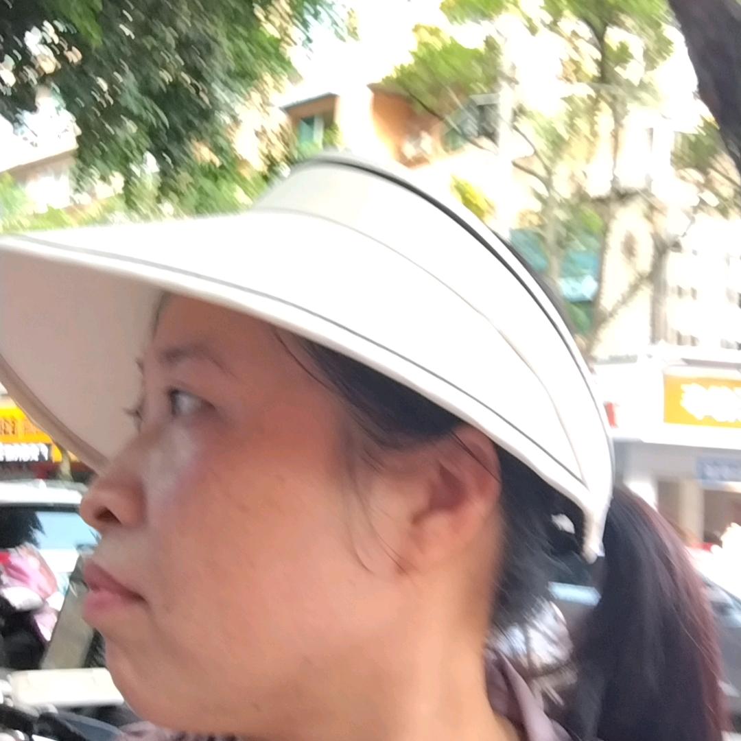 爱笑文姐