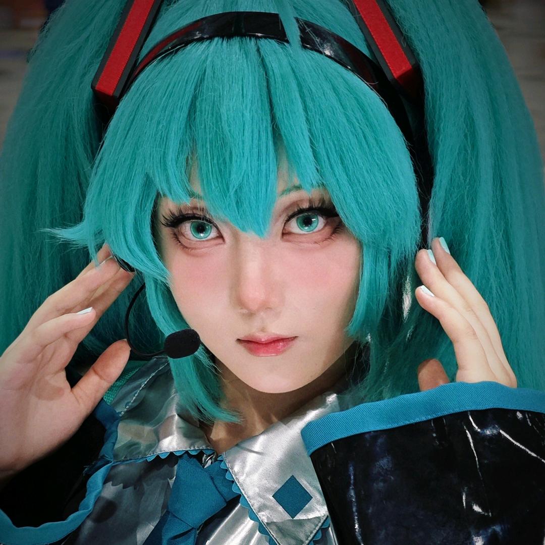 转世成为大明湖畔卖干锅的小森格柠檬女总裁