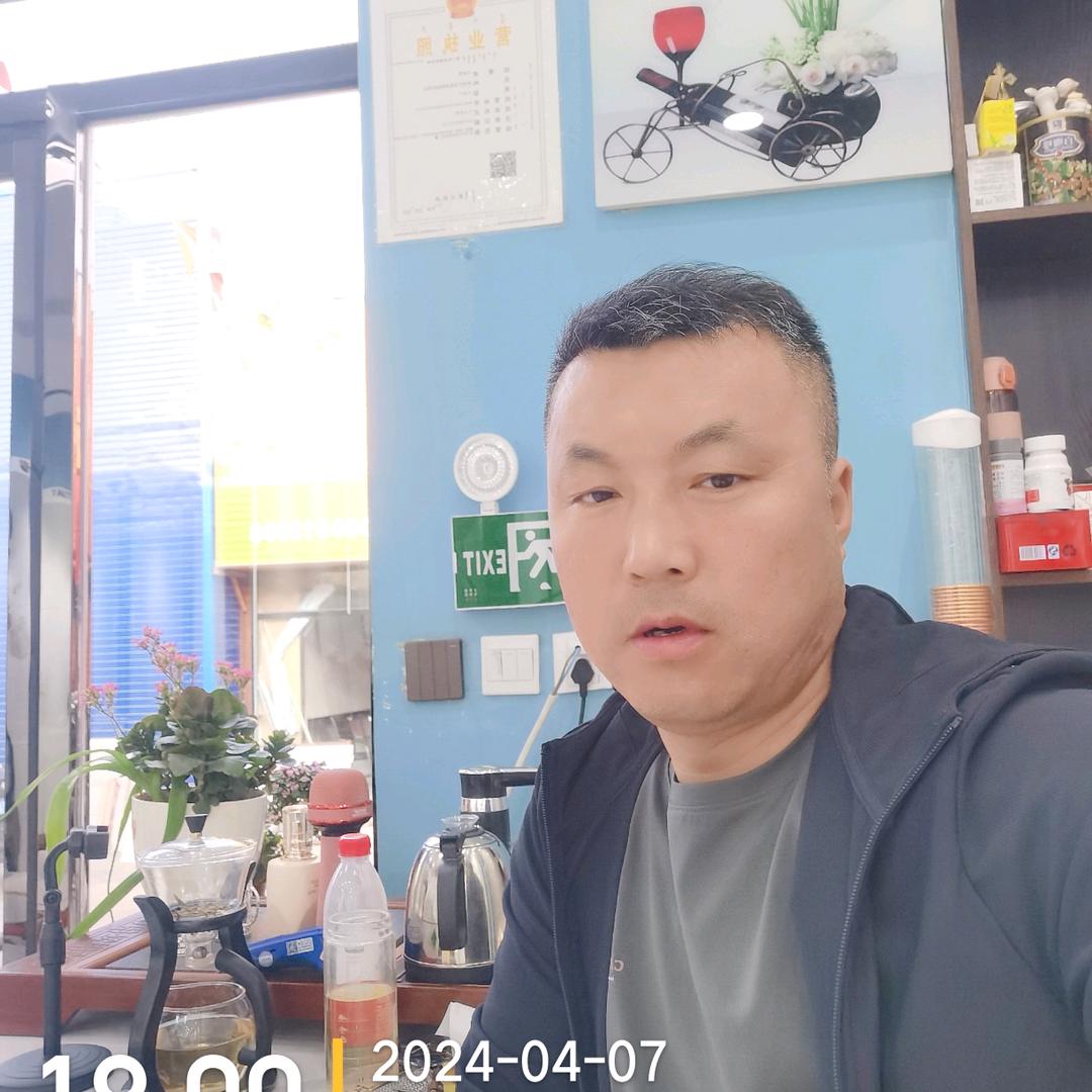 刘