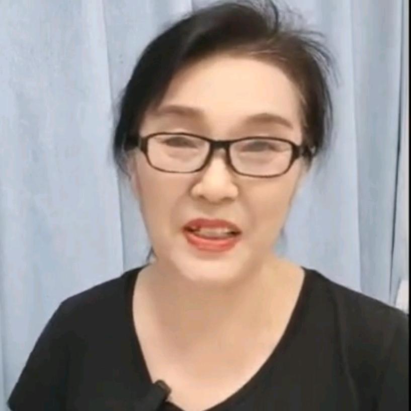 秋姐早7点10分