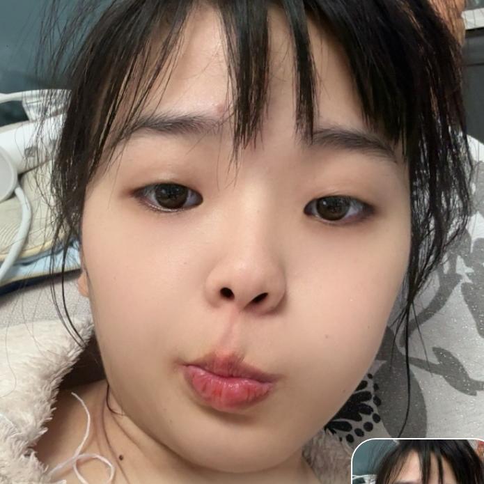 当年行乐说云卿丶