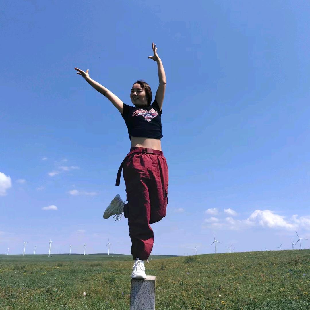 爱跳舞的娜姐💃