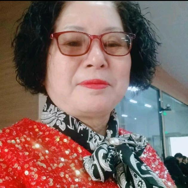 雷记广式肠粉鲜汤米线