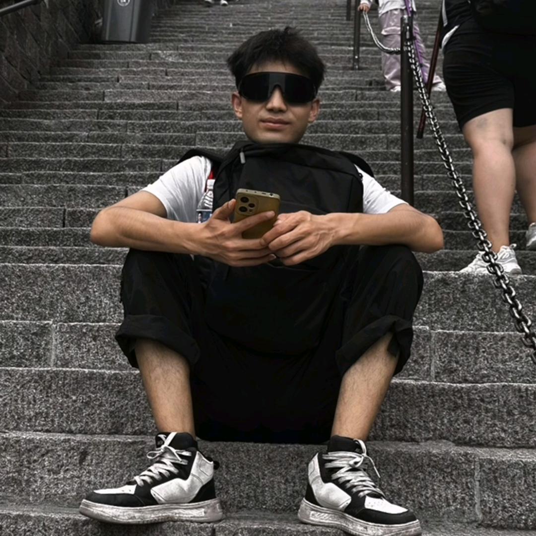 泰山陪爬（小马）