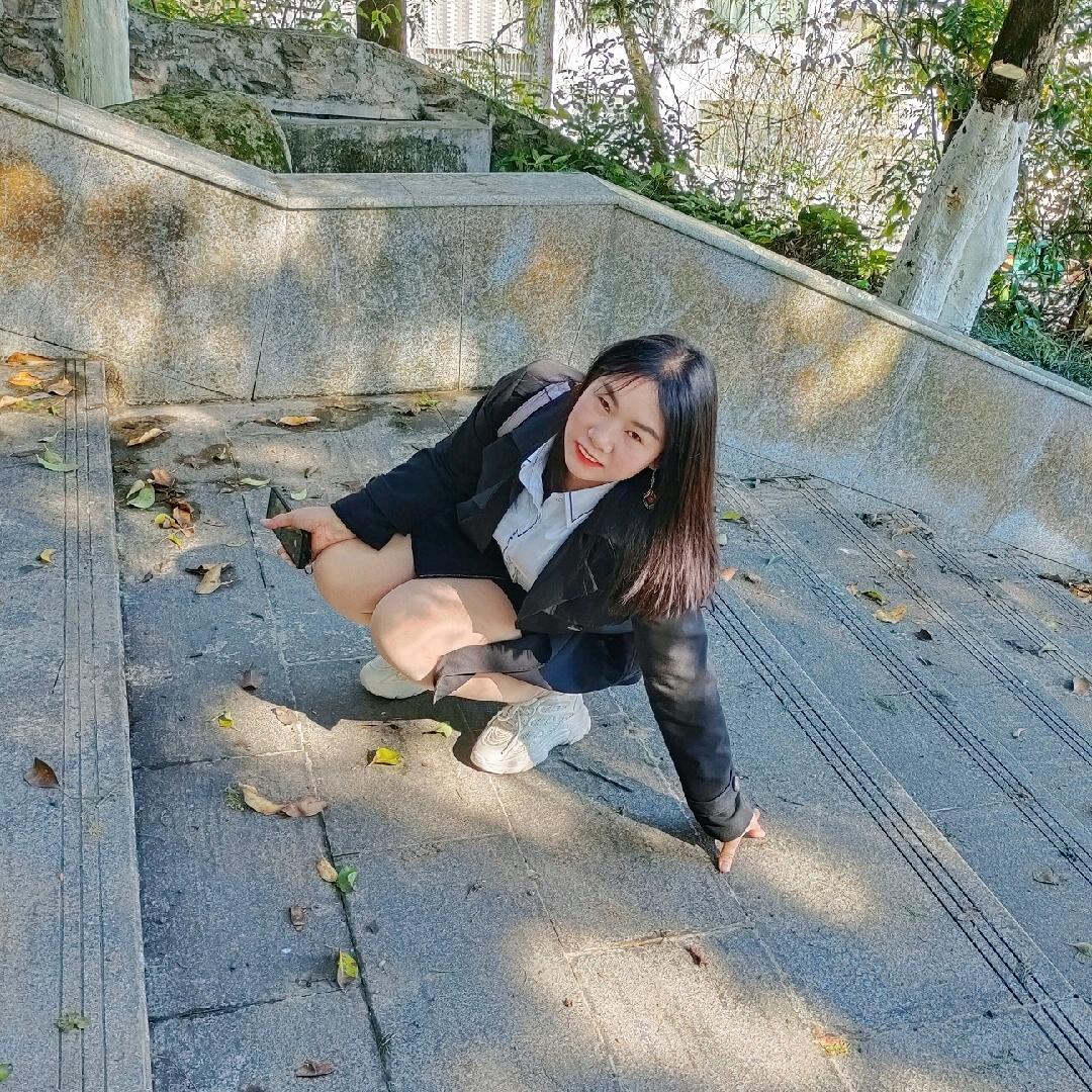 为爱💏💑 流 下😭 伤心泪