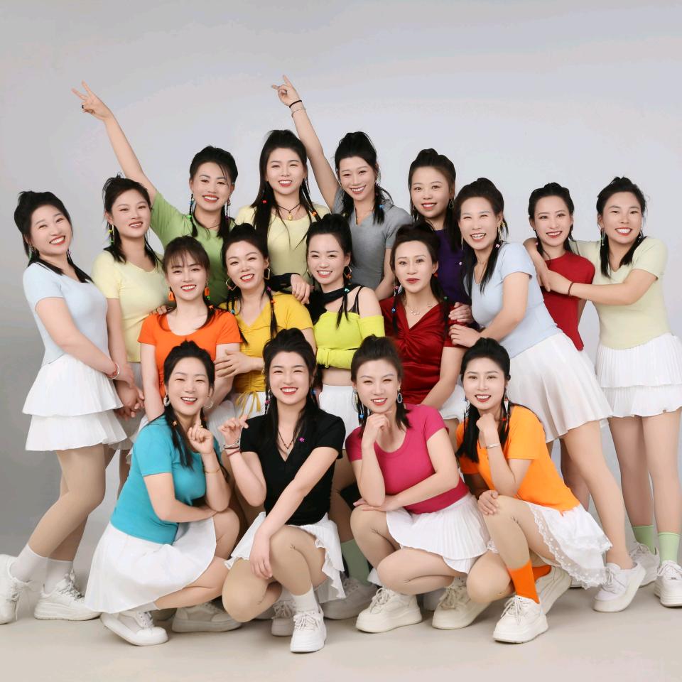 lyf《西宋辣妹鼓舞团》