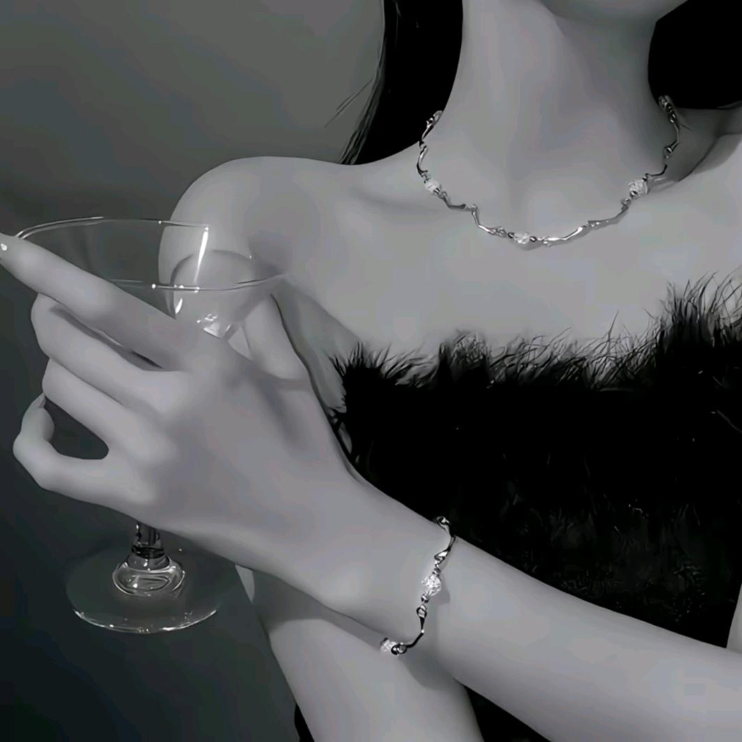 ღ᭄💘爱笑的眼睛