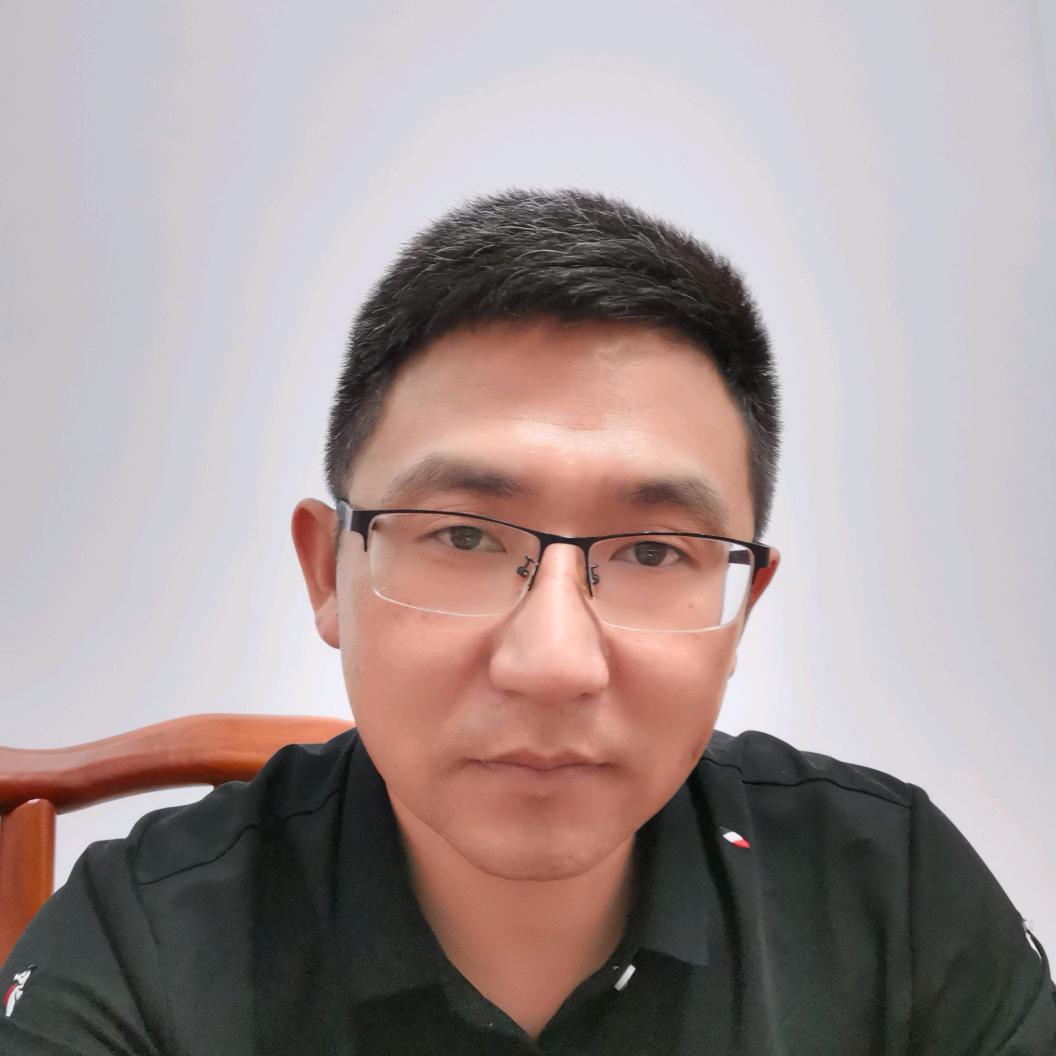 眼镜大叔