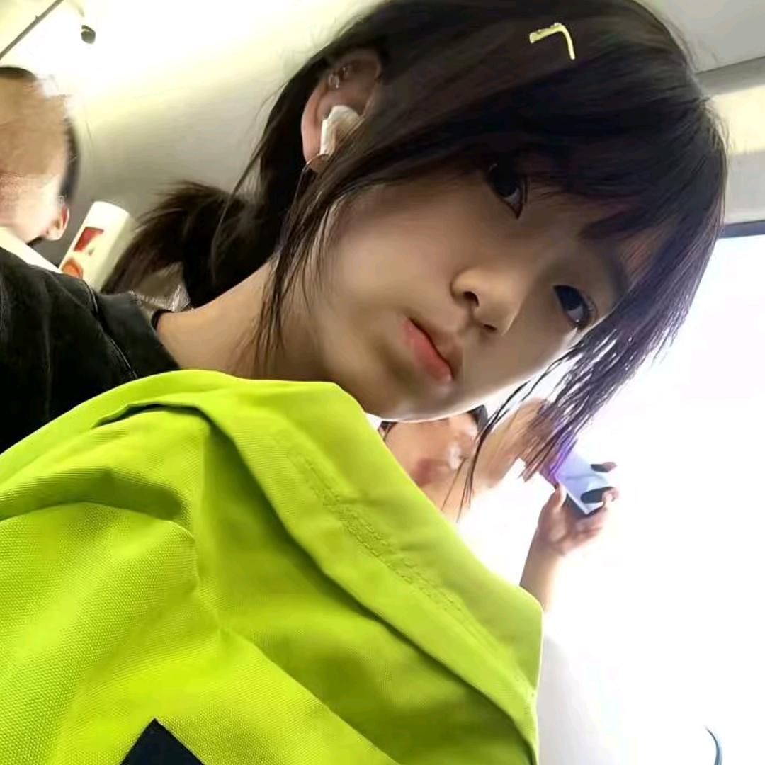 森霁.