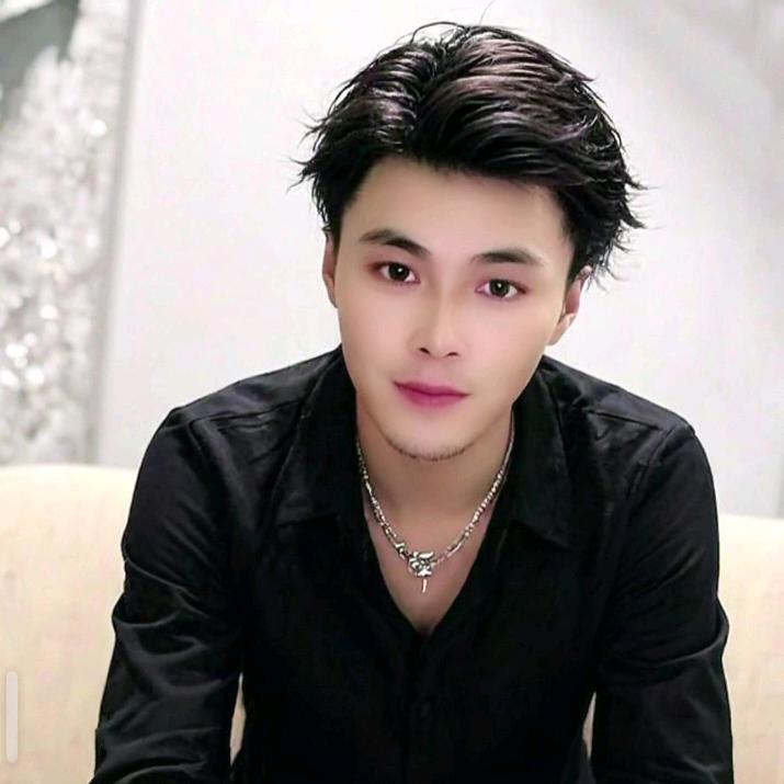 ㅤㅤ        ㅤㅤ