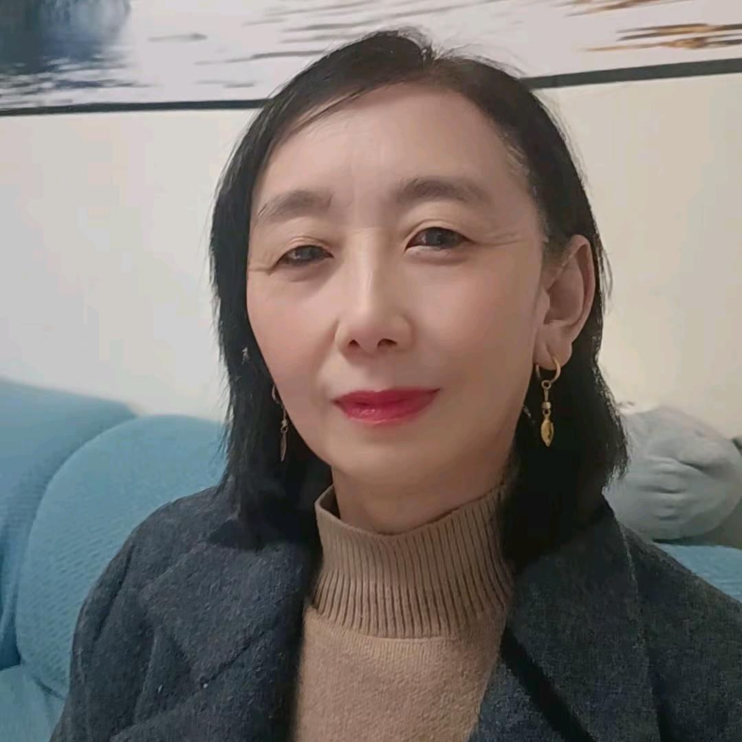 四川姐每天晚上9点10分开播）