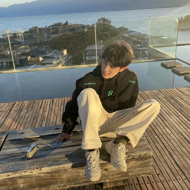 晏苑(yuàn)🍊小雨重度依赖