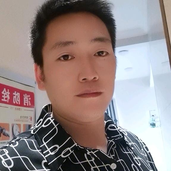 云南  舒   舒