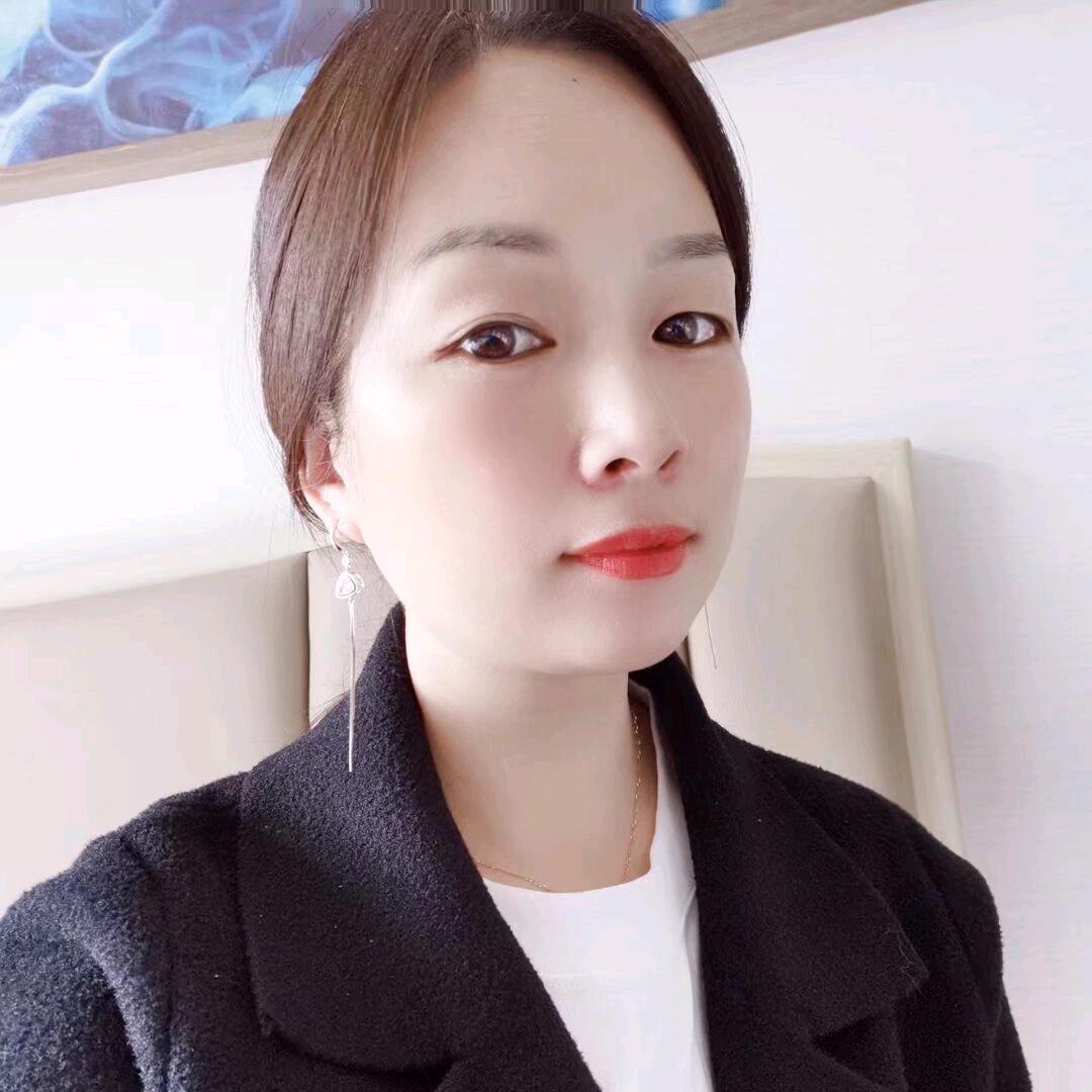 大梅子学跳舞