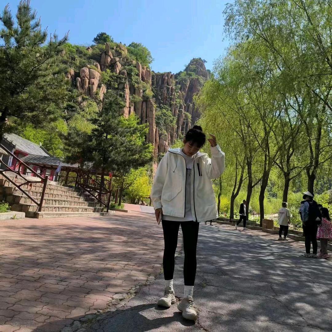 举杯敬此年