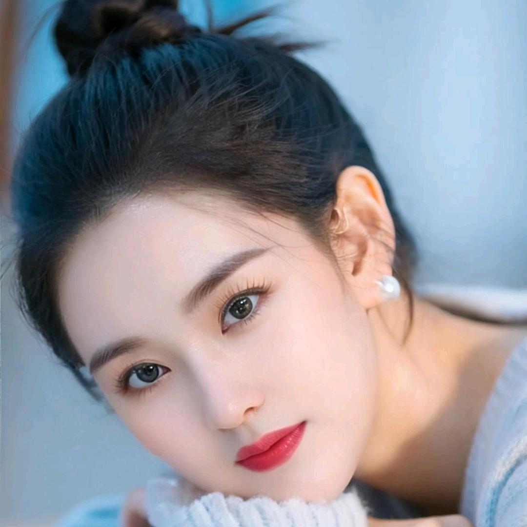 英子