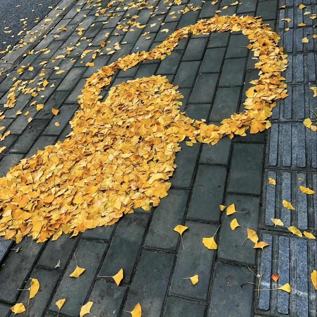 🚬༼ཽ༉ꫛ小人物এۣ࿐