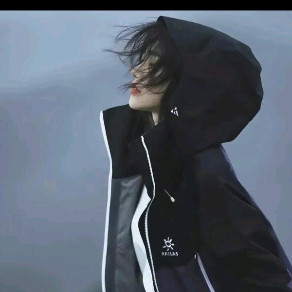 🦋ℒᎭℯ⃝傻丫头