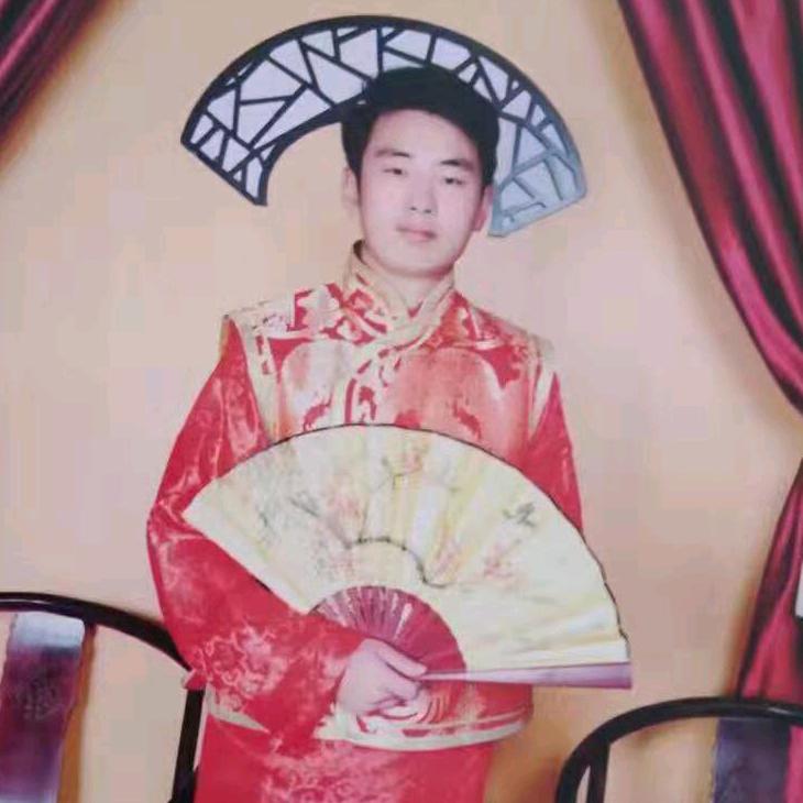 小帅钵钵鸡