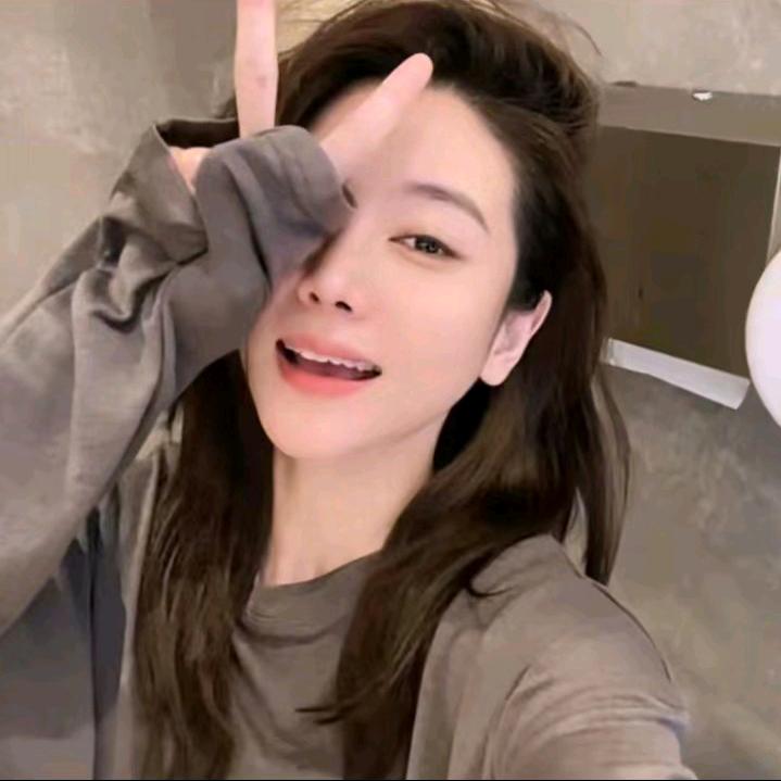 月月不吃鱼 显瘦搭配