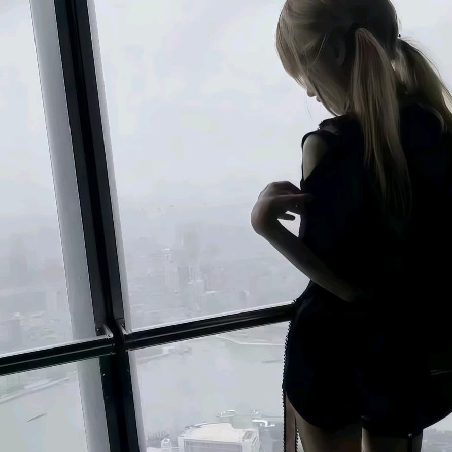 ￴￴   ￴ ￴ ￴￴￴