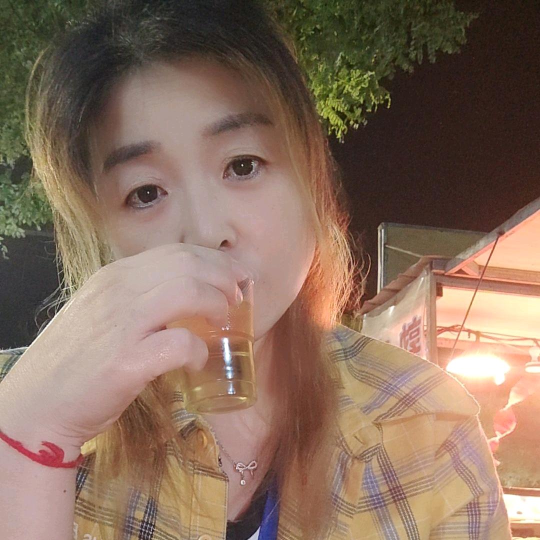 笑容背后的伤感