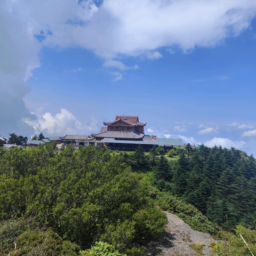 平凡