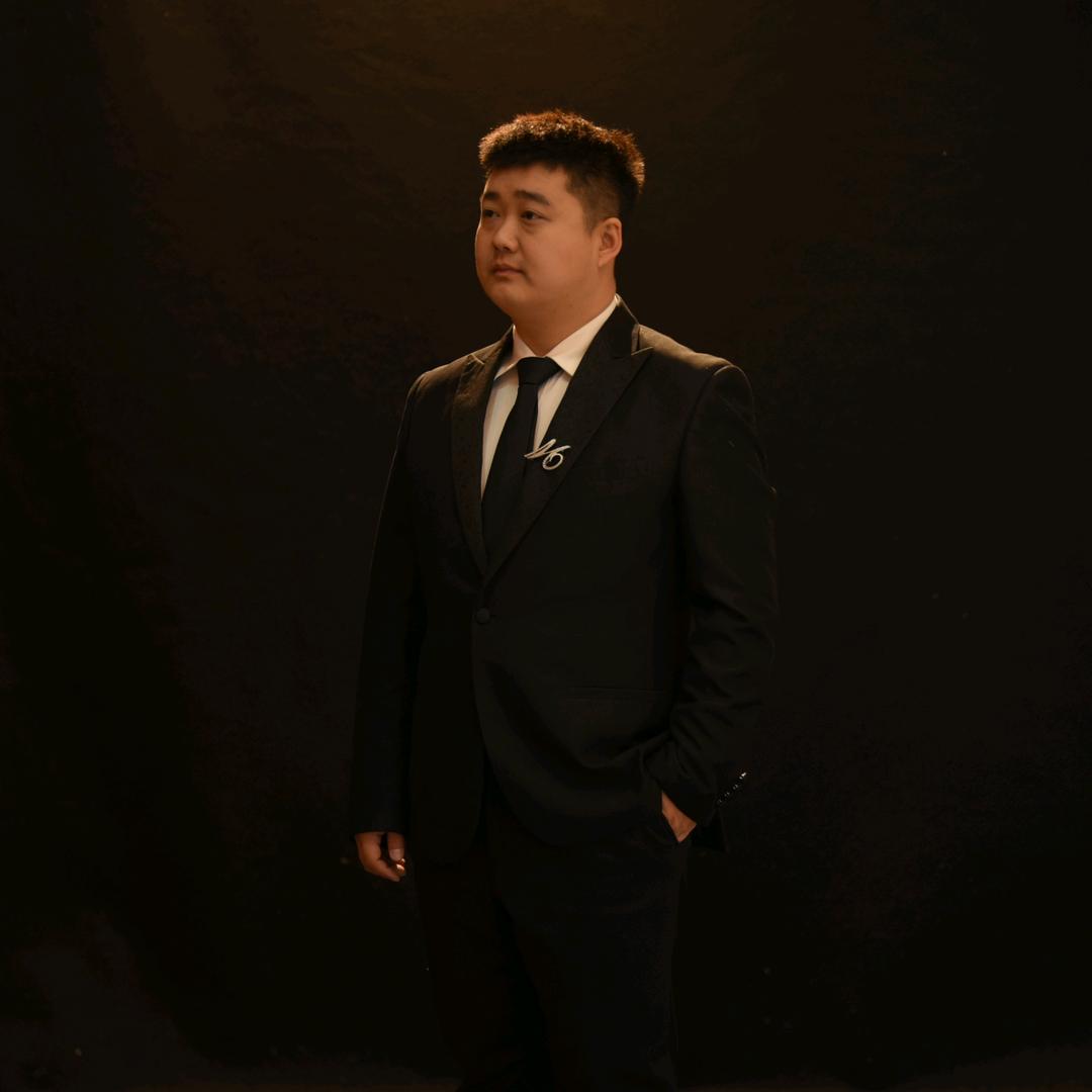 鞍山金融经理_王经理