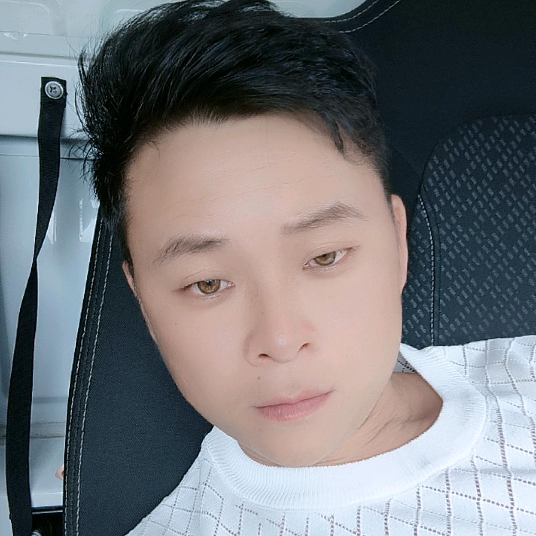 抽烟伤肺不伤心！