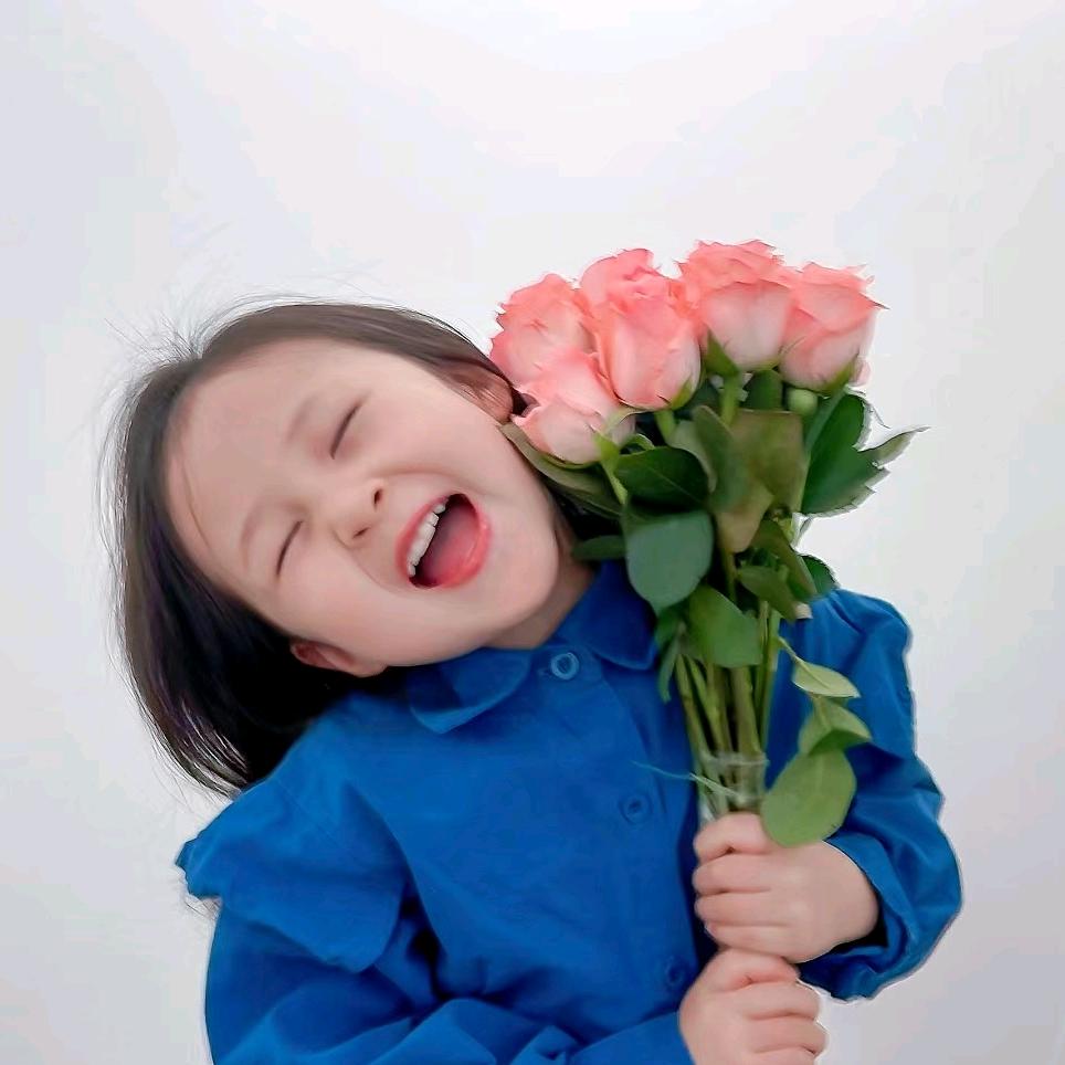 小鱼🍪饼干🐭