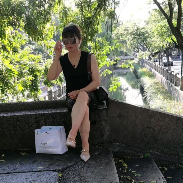 挣钱可以治愈一切矫情