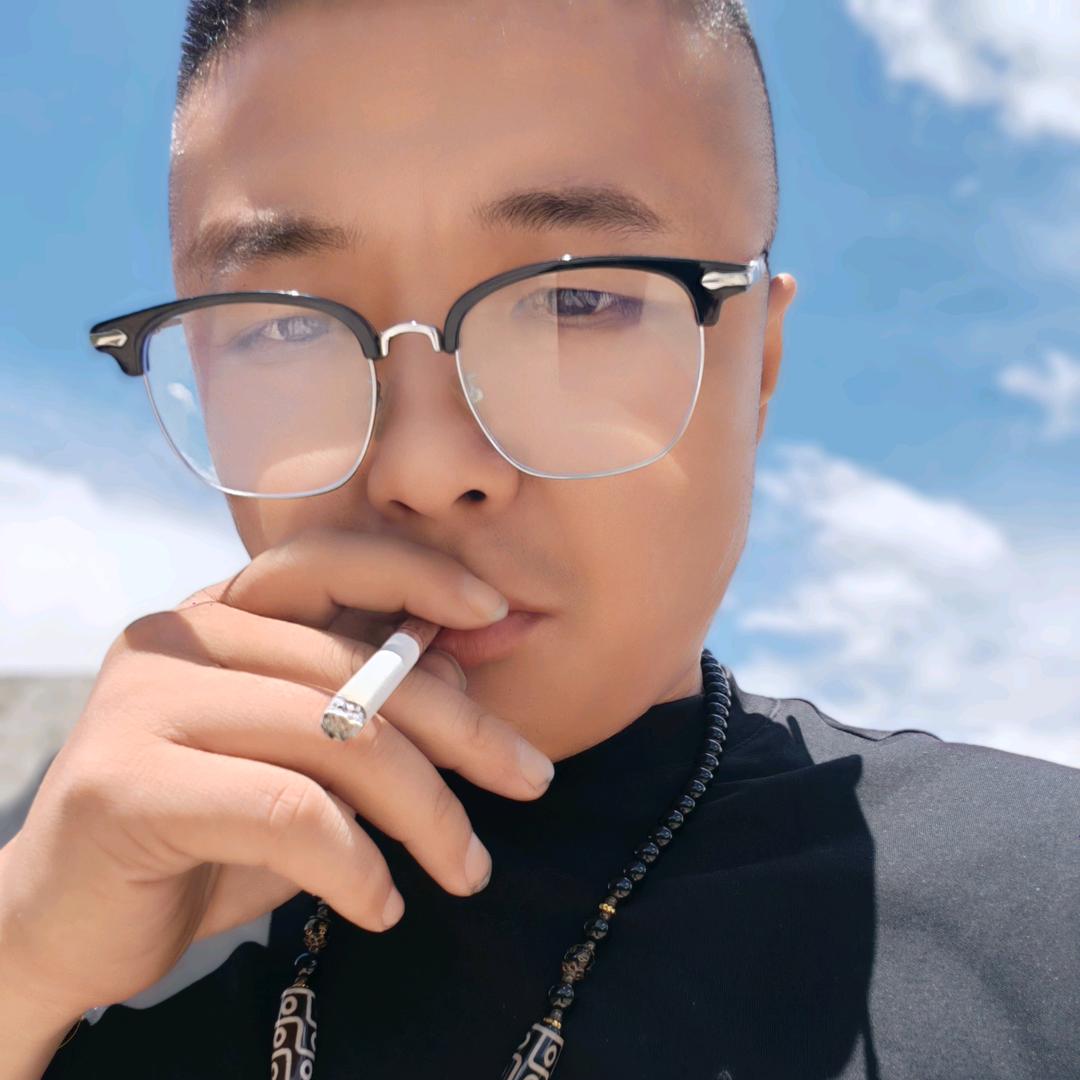 开冷藏车的波仔