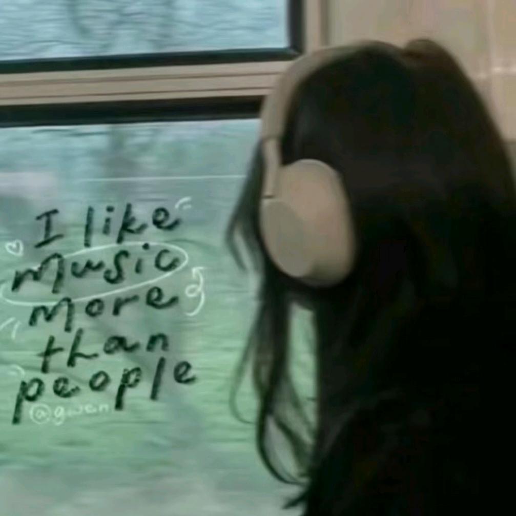 一块笨薯饼の> <