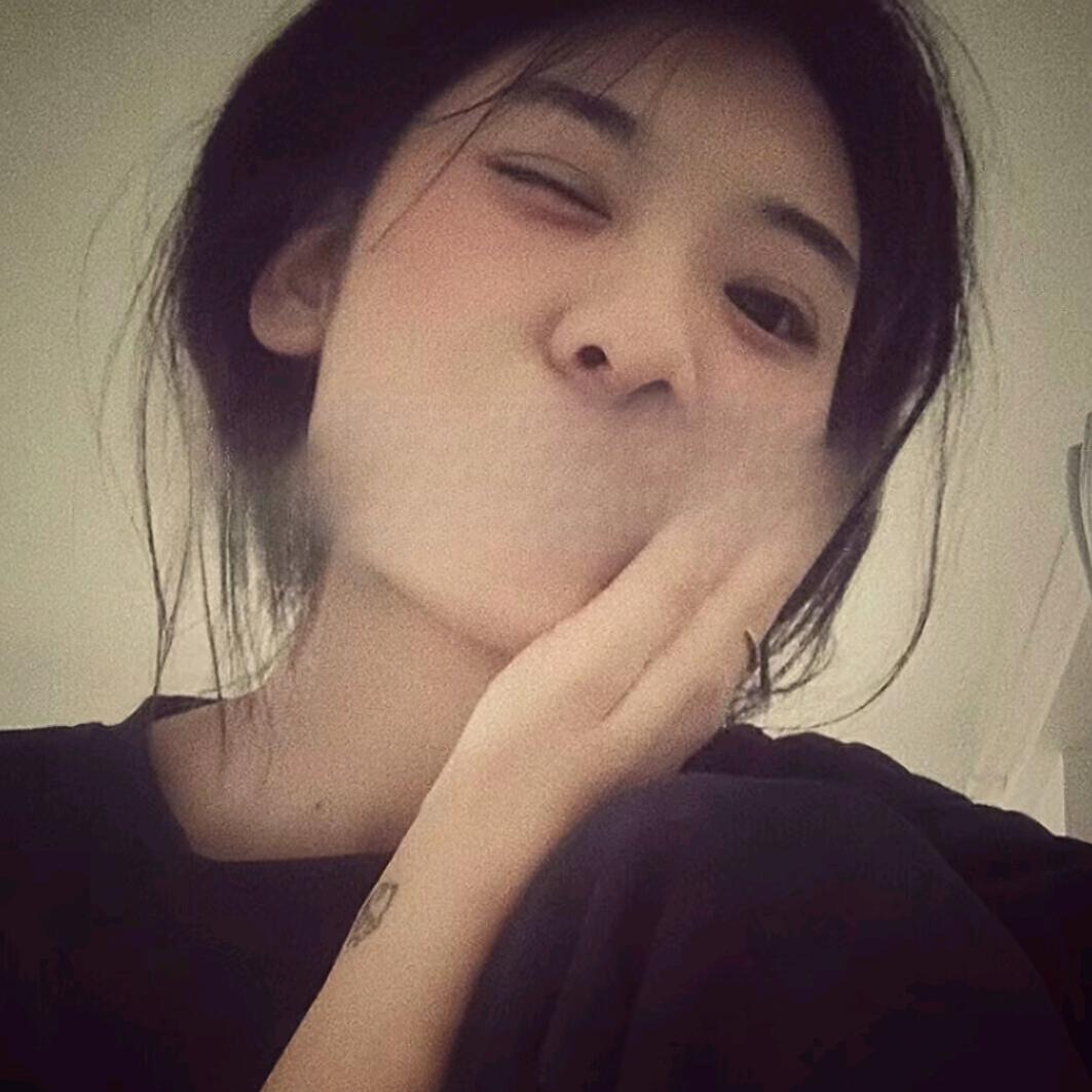 i-小Y