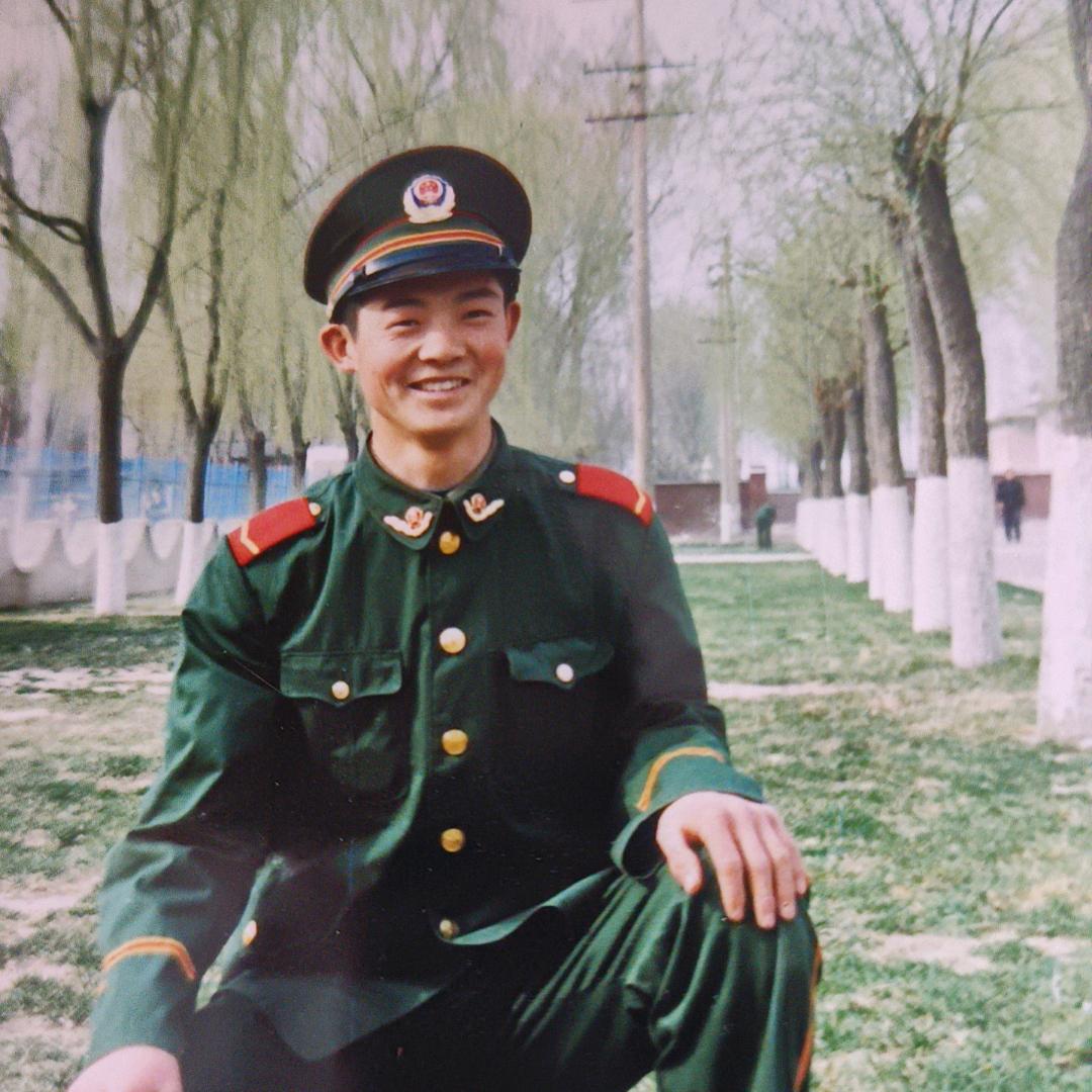刘少华