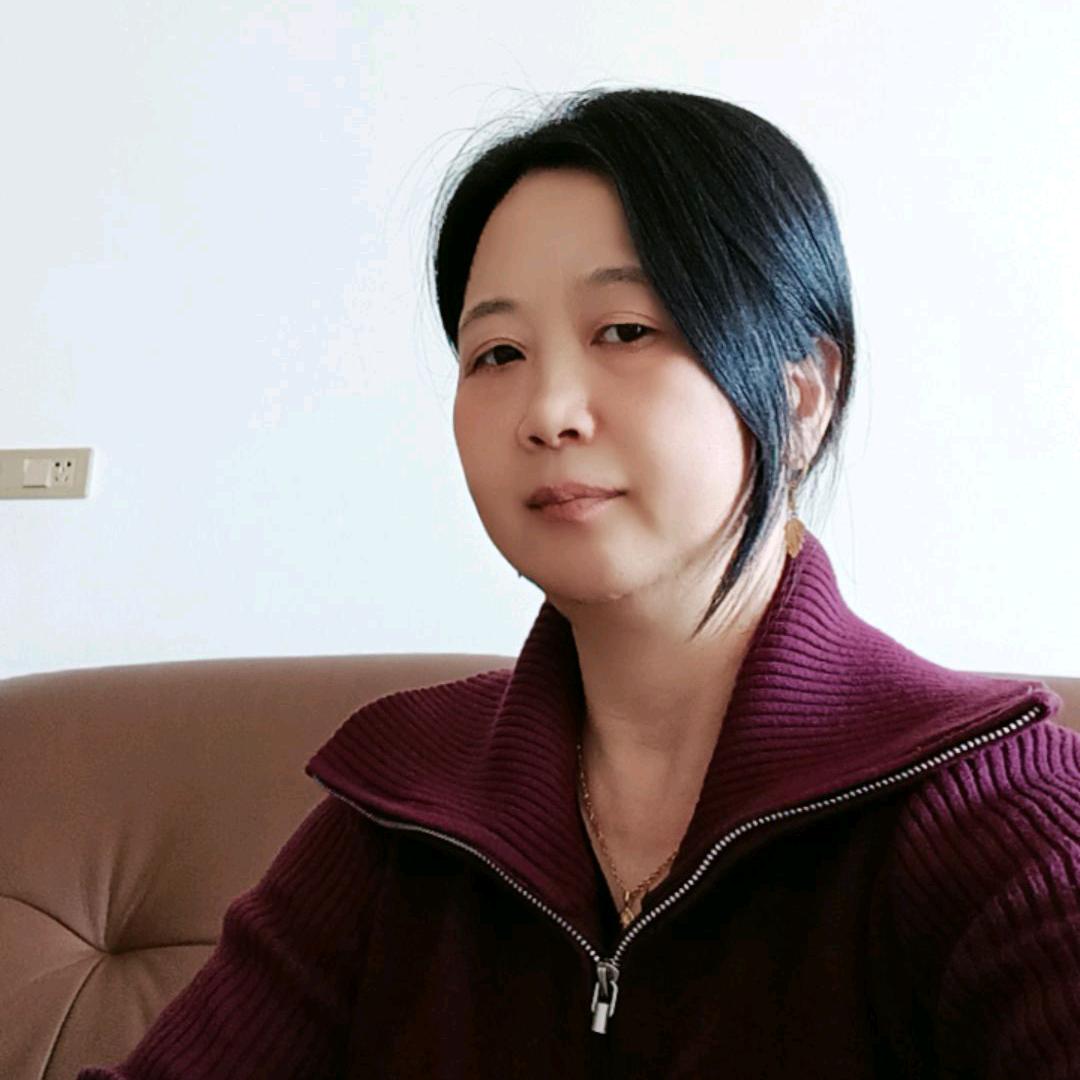 蔚蓝天空