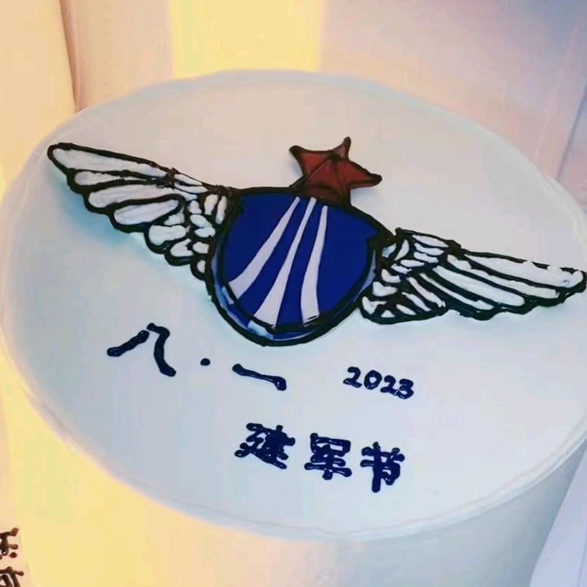 走路带着风