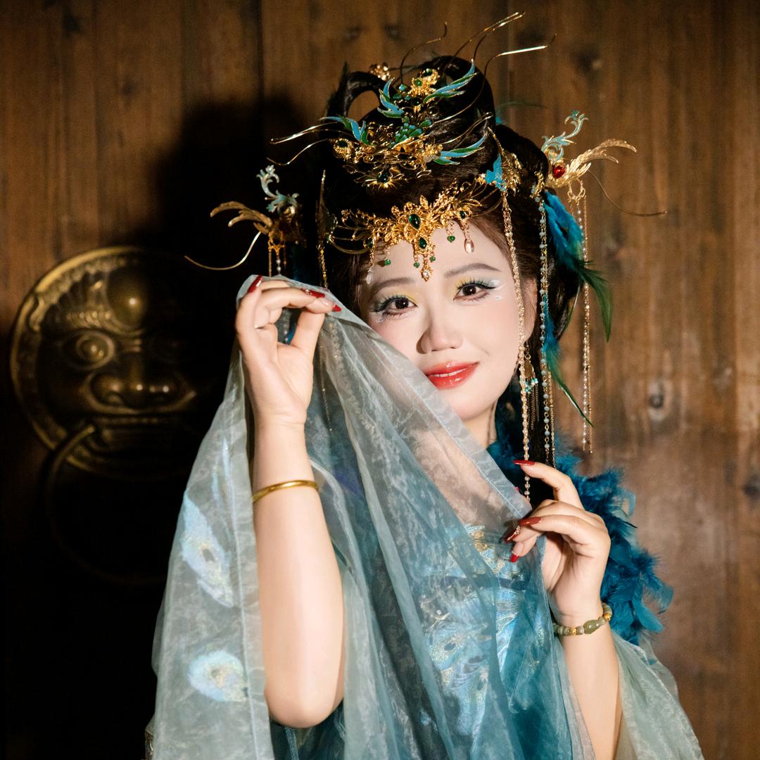 @洪霞