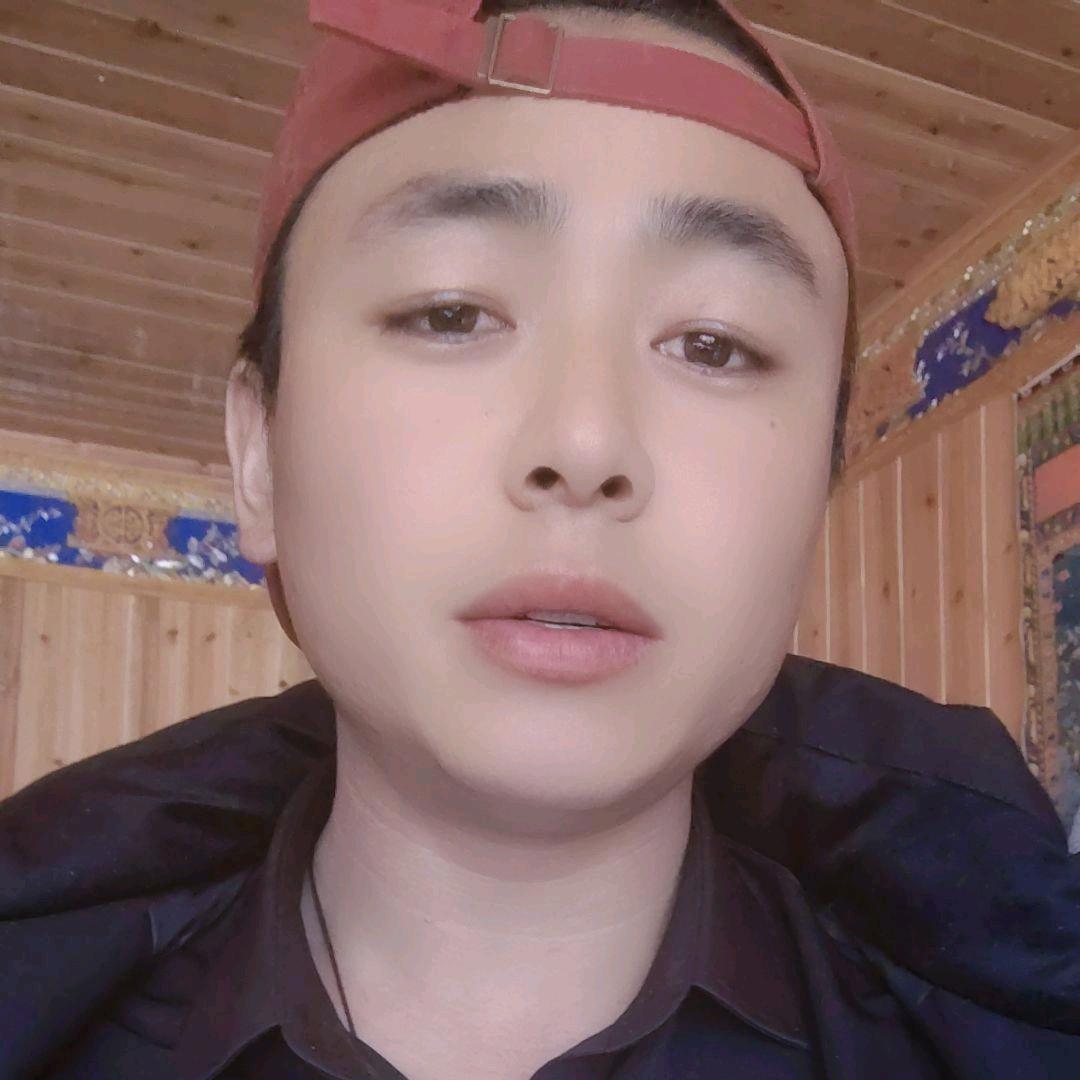 浪    漫    小     哥