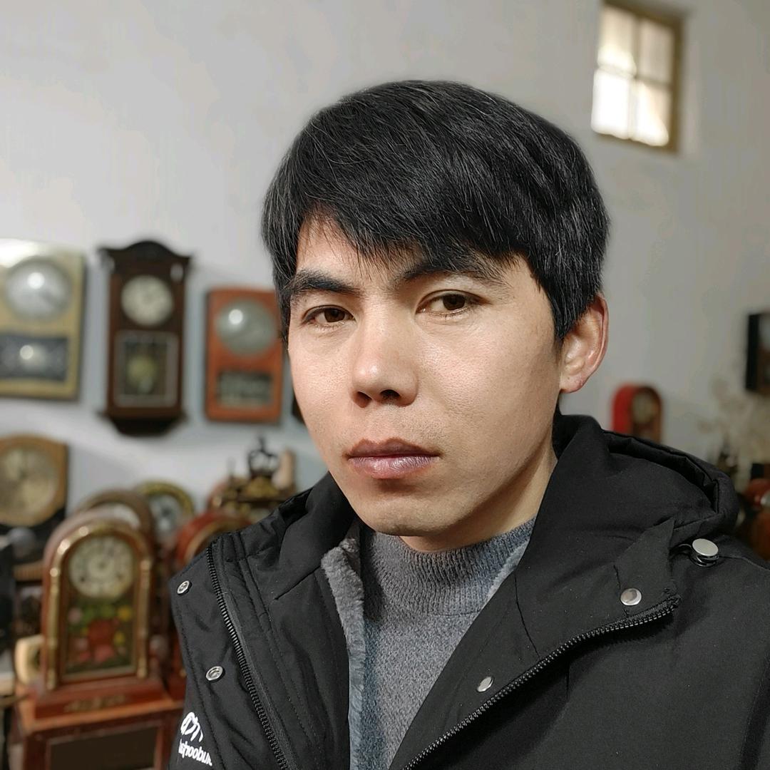 云飞  老钟表修复