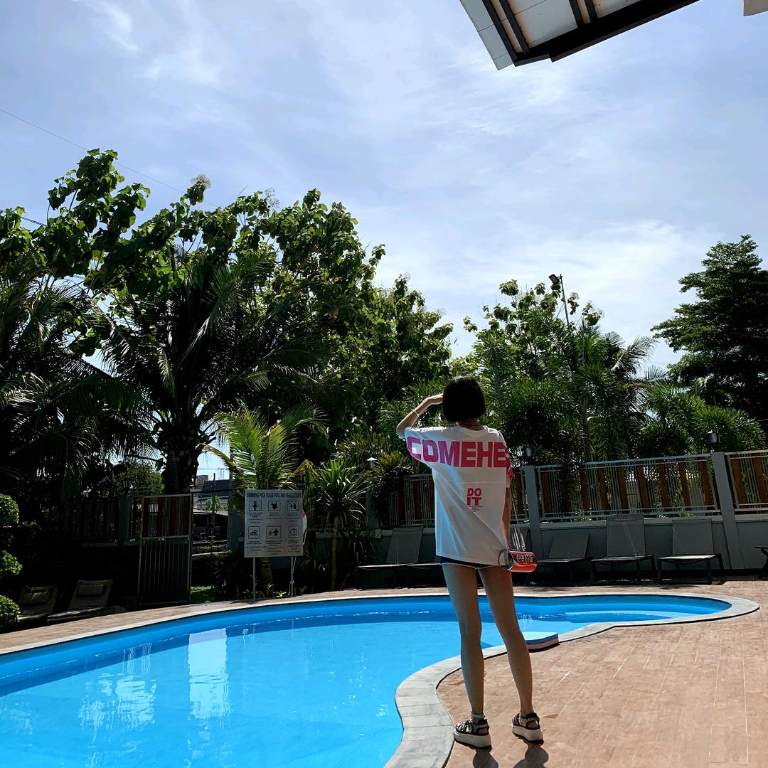 障日山桑葚采摘园