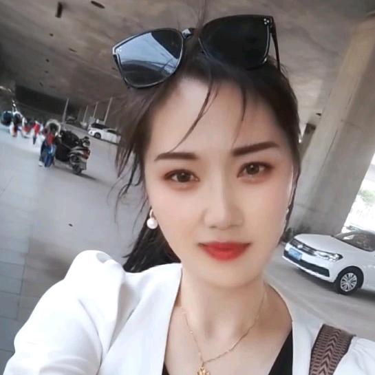 美美❤