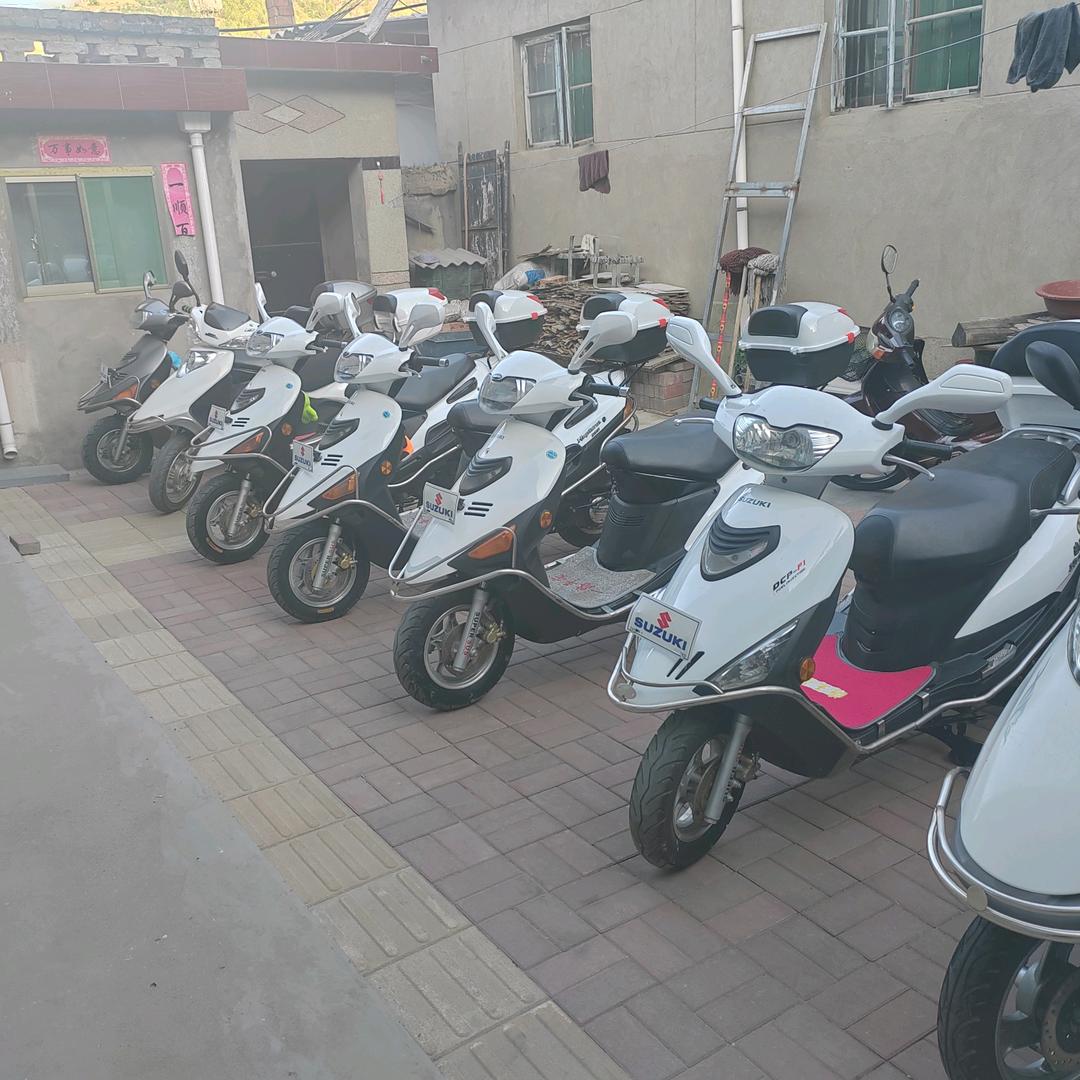东山日出二手摩托车